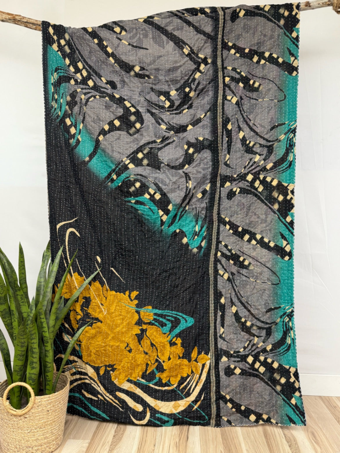 Vintage Cotton Kantha Quilt - Twin