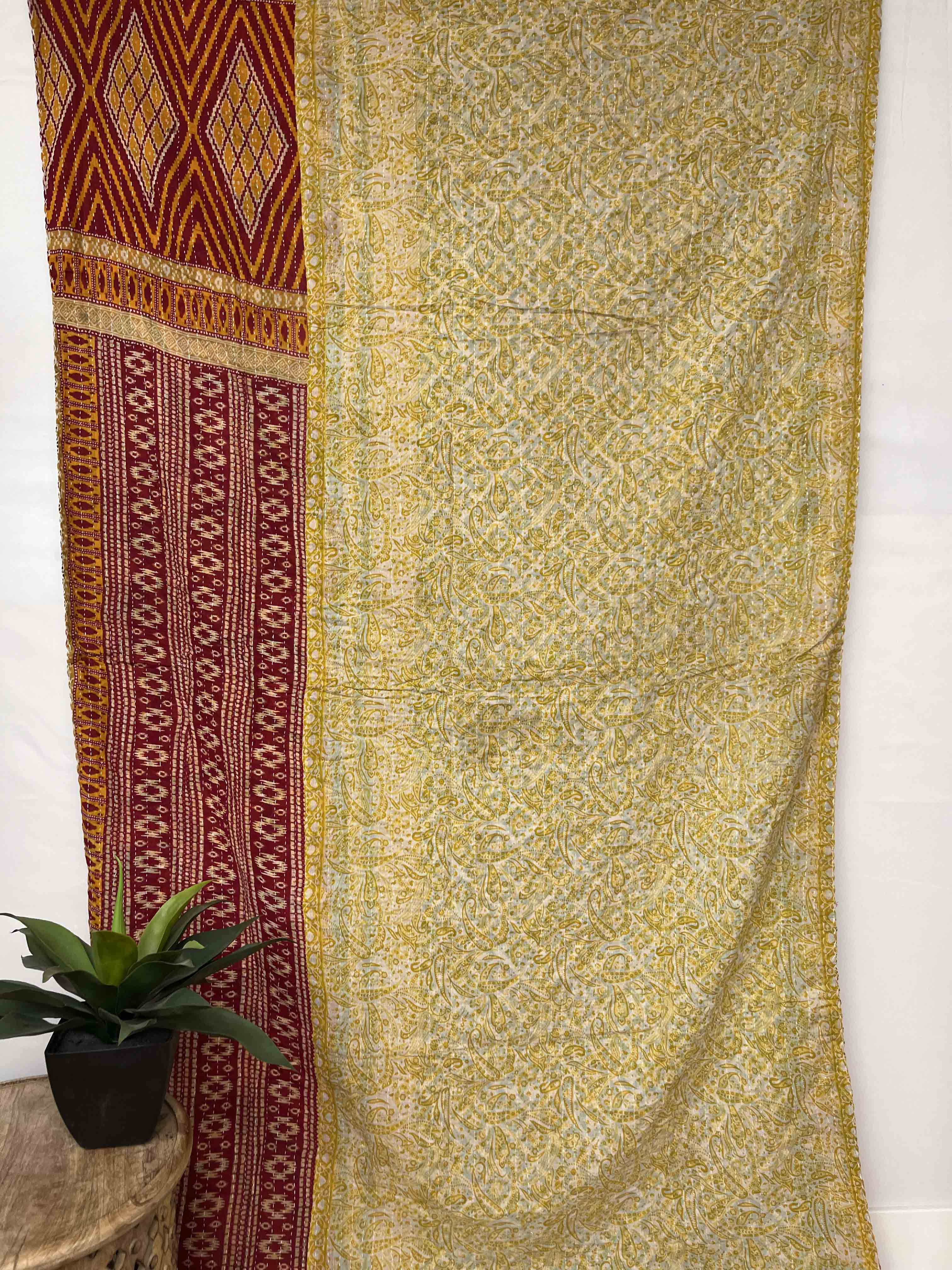 Vintage Cotton Kantha Quilt - Twin