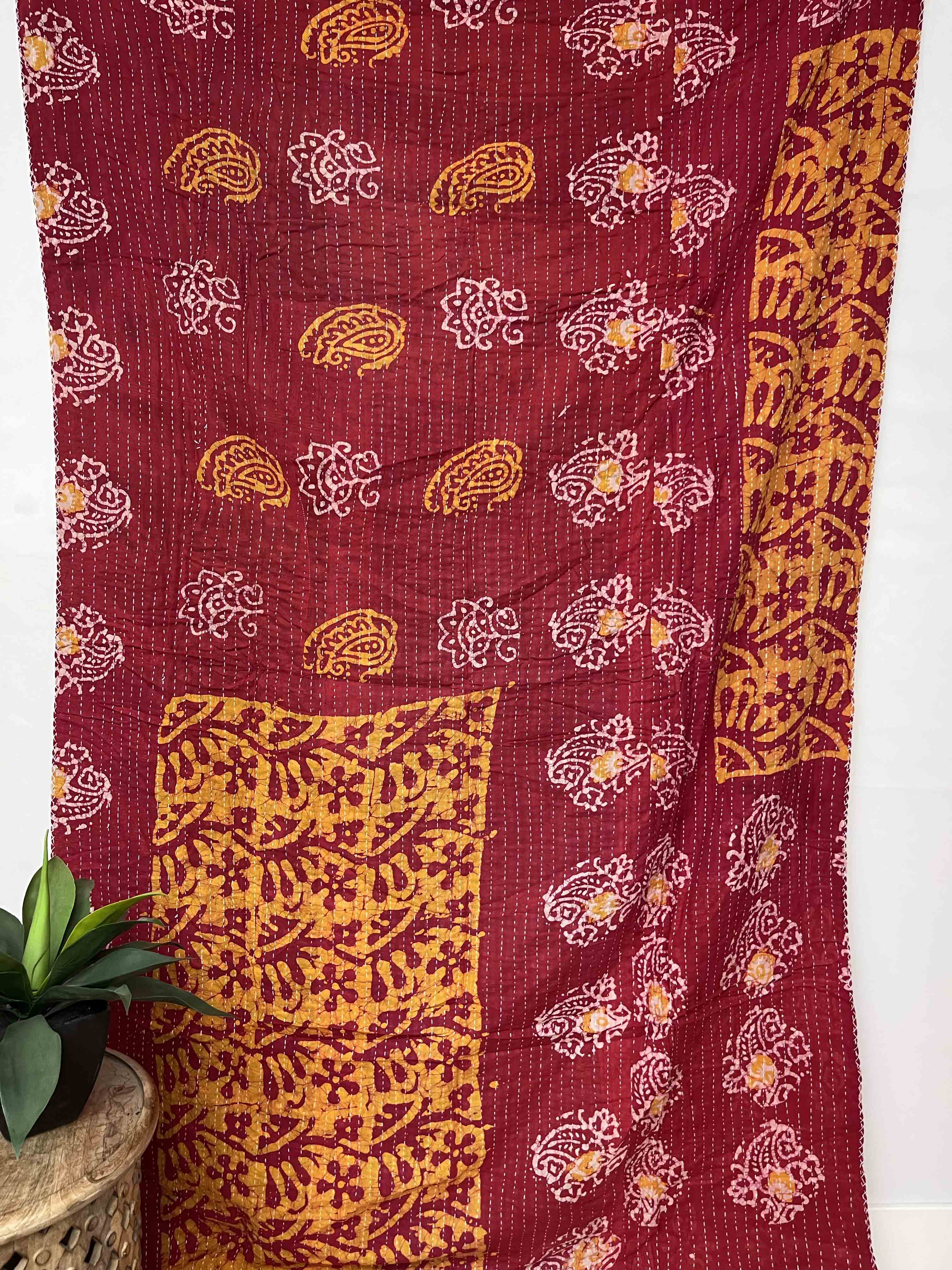 Vintage Cotton Kantha Quilt - Twin