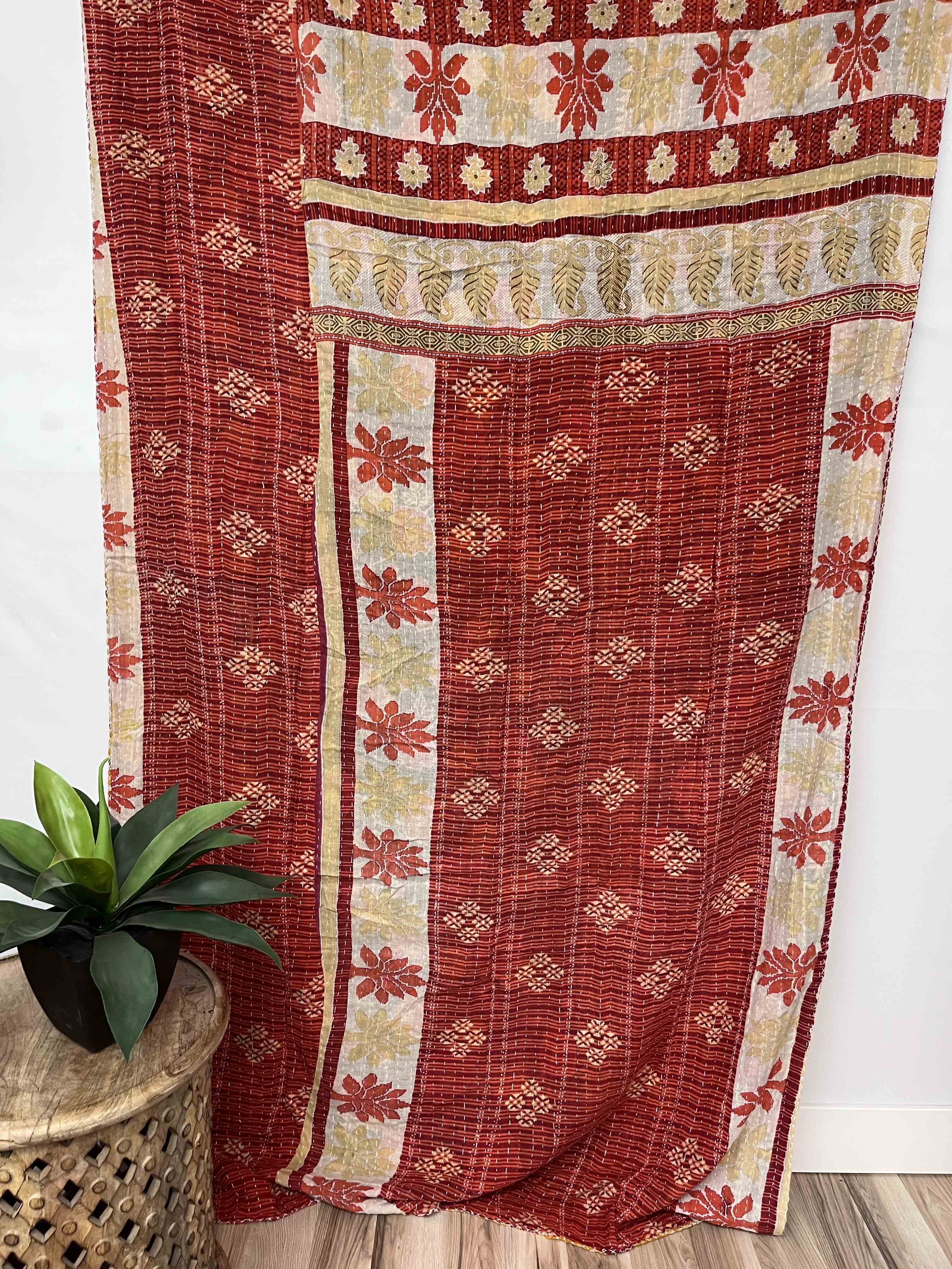 Vintage Cotton Kantha Quilt - Twin