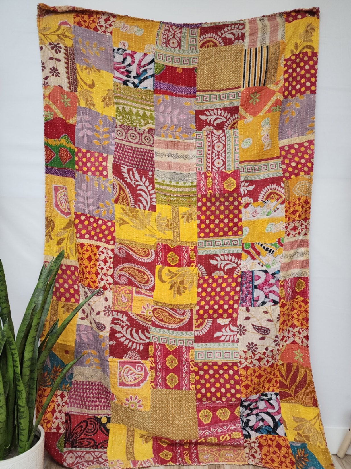 Patchwork Vintage Cotton Kantha Quilt - Twin