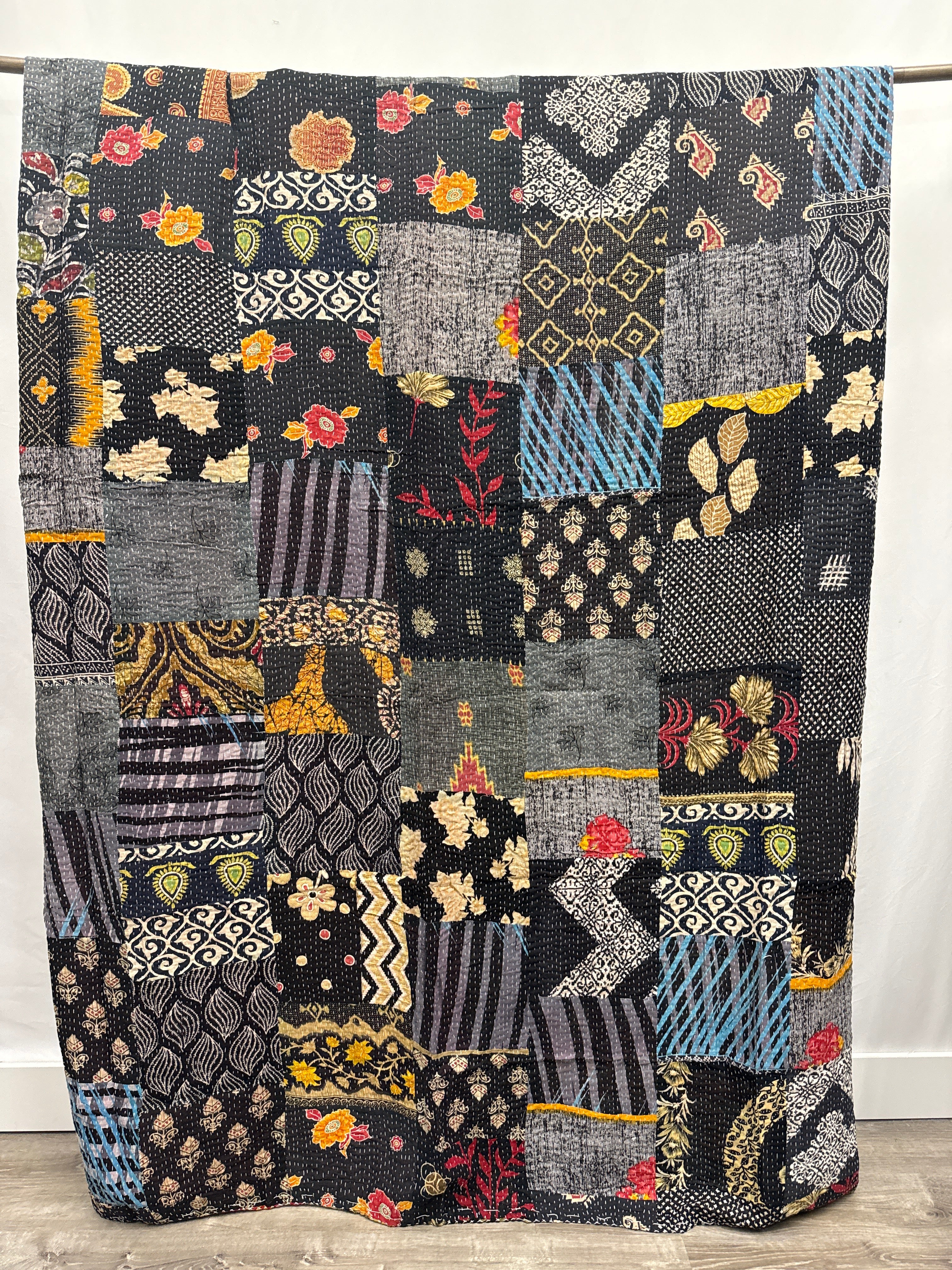 Patchwork Vintage Cotton Kantha Quilt - Queen