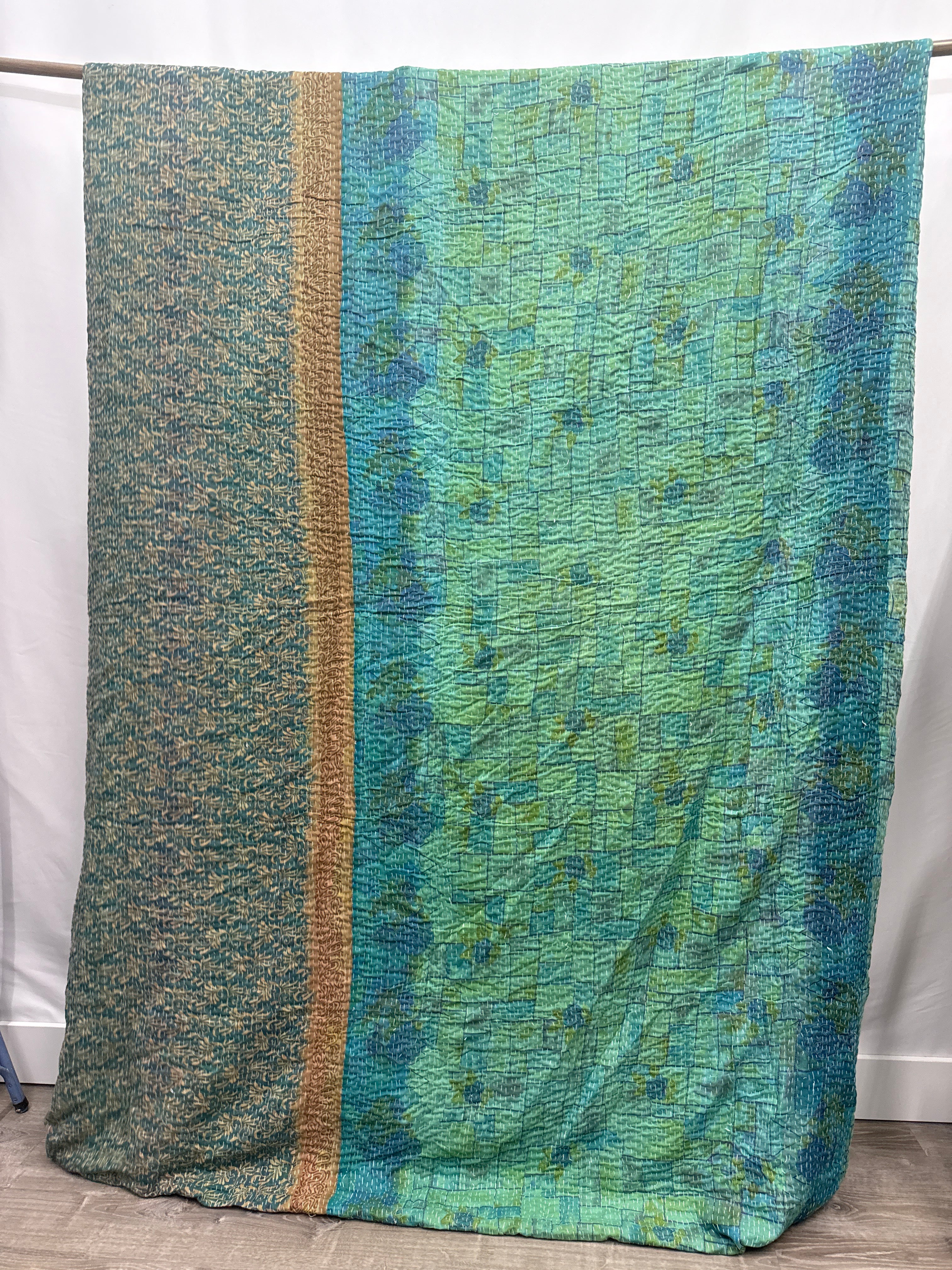 Patchwork Vintage Cotton Kantha Quilt - Queen