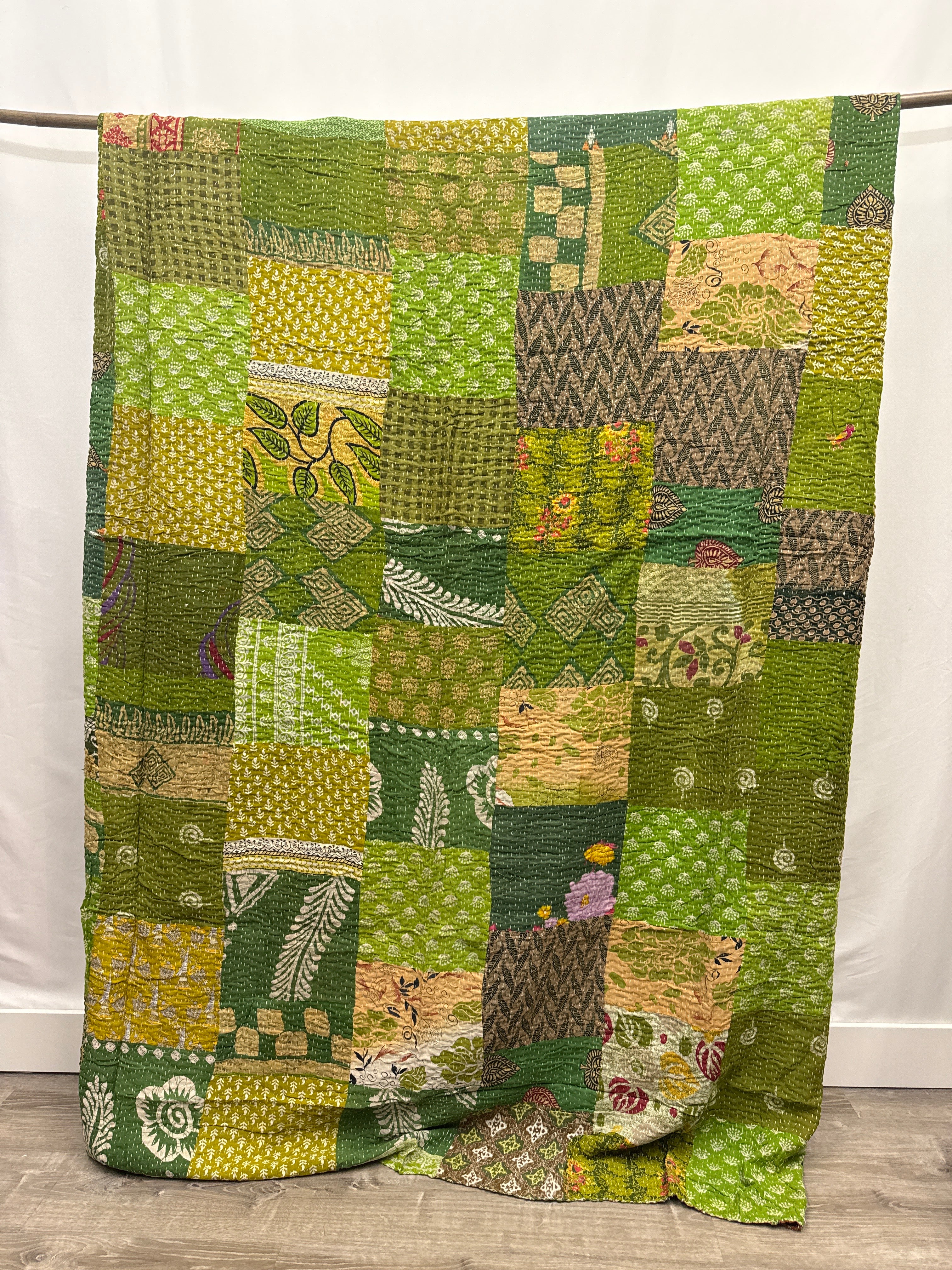 Patchwork Vintage Cotton Kantha Quilt - Queen
