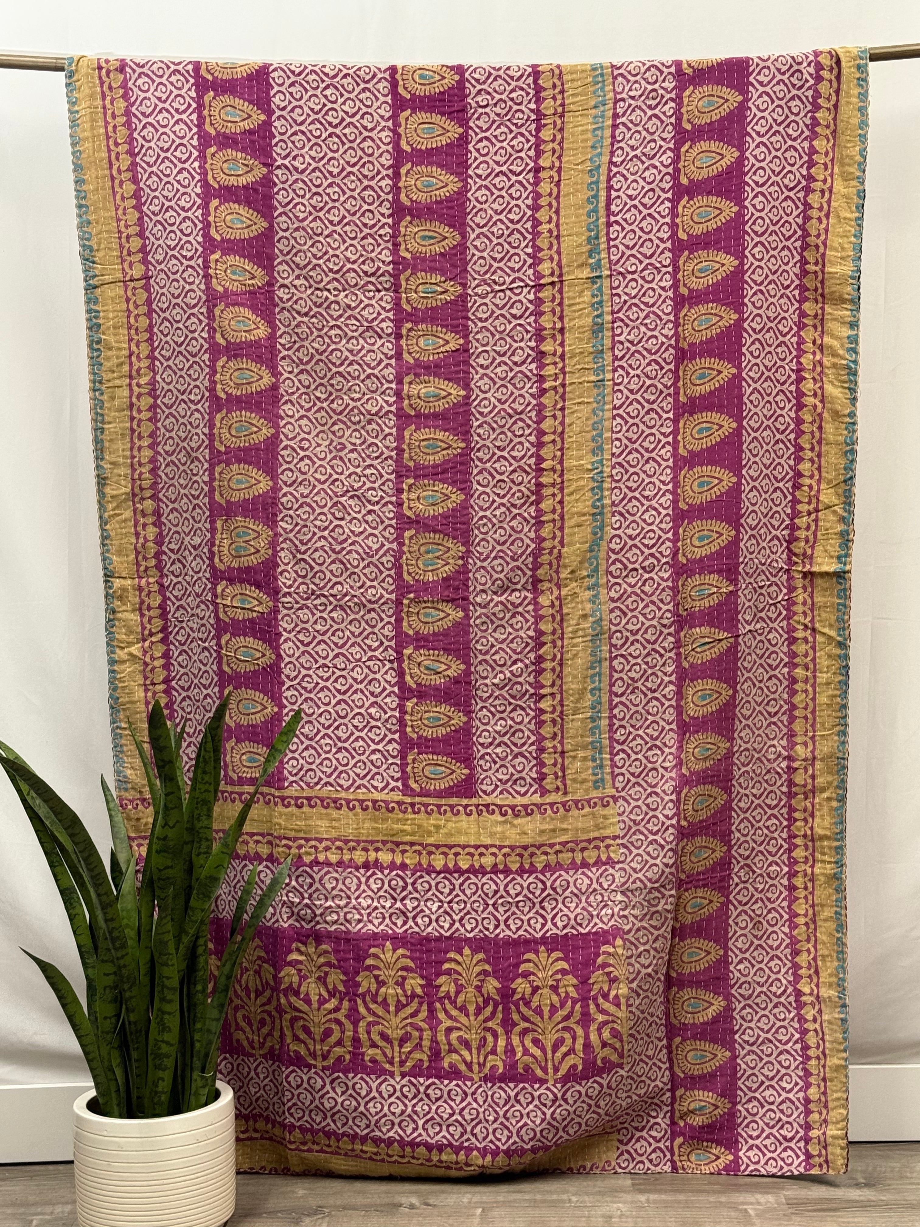 Patchwork Vintage Cotton Kantha Quilt - Twin