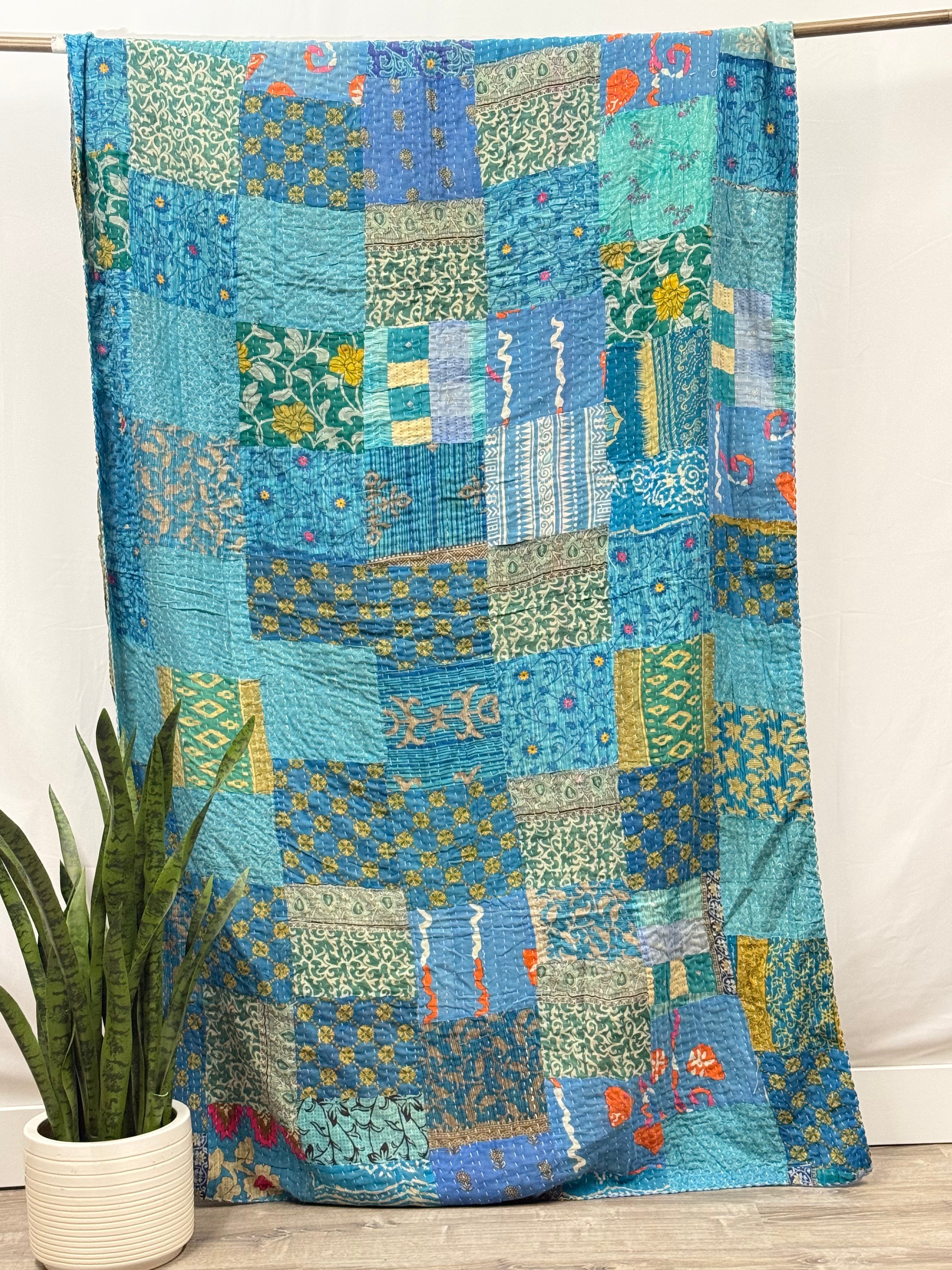 Patchwork Vintage Cotton Kantha Quilt - Twin