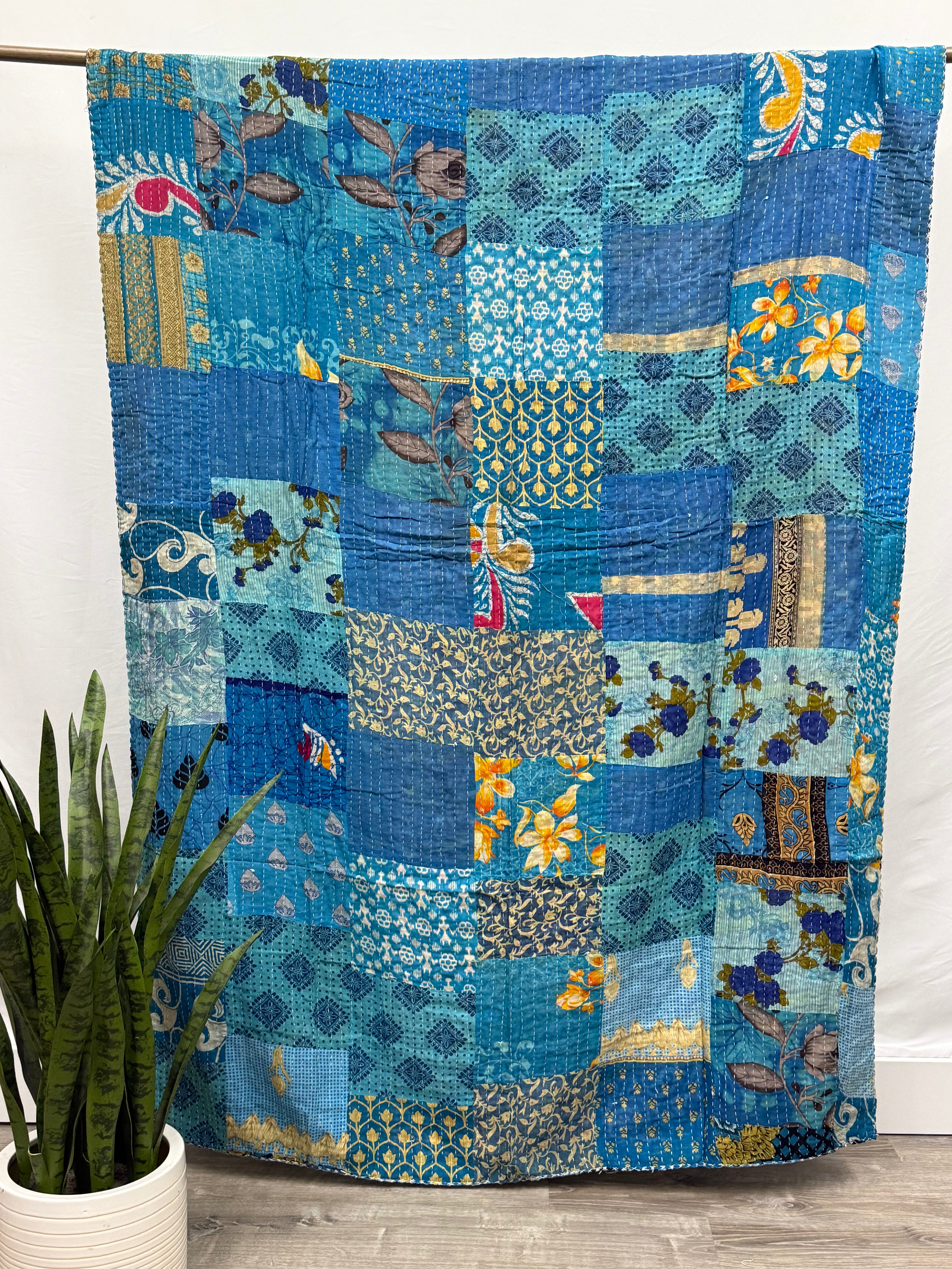 Patchwork Vintage Cotton Kantha Quilt - Twin
