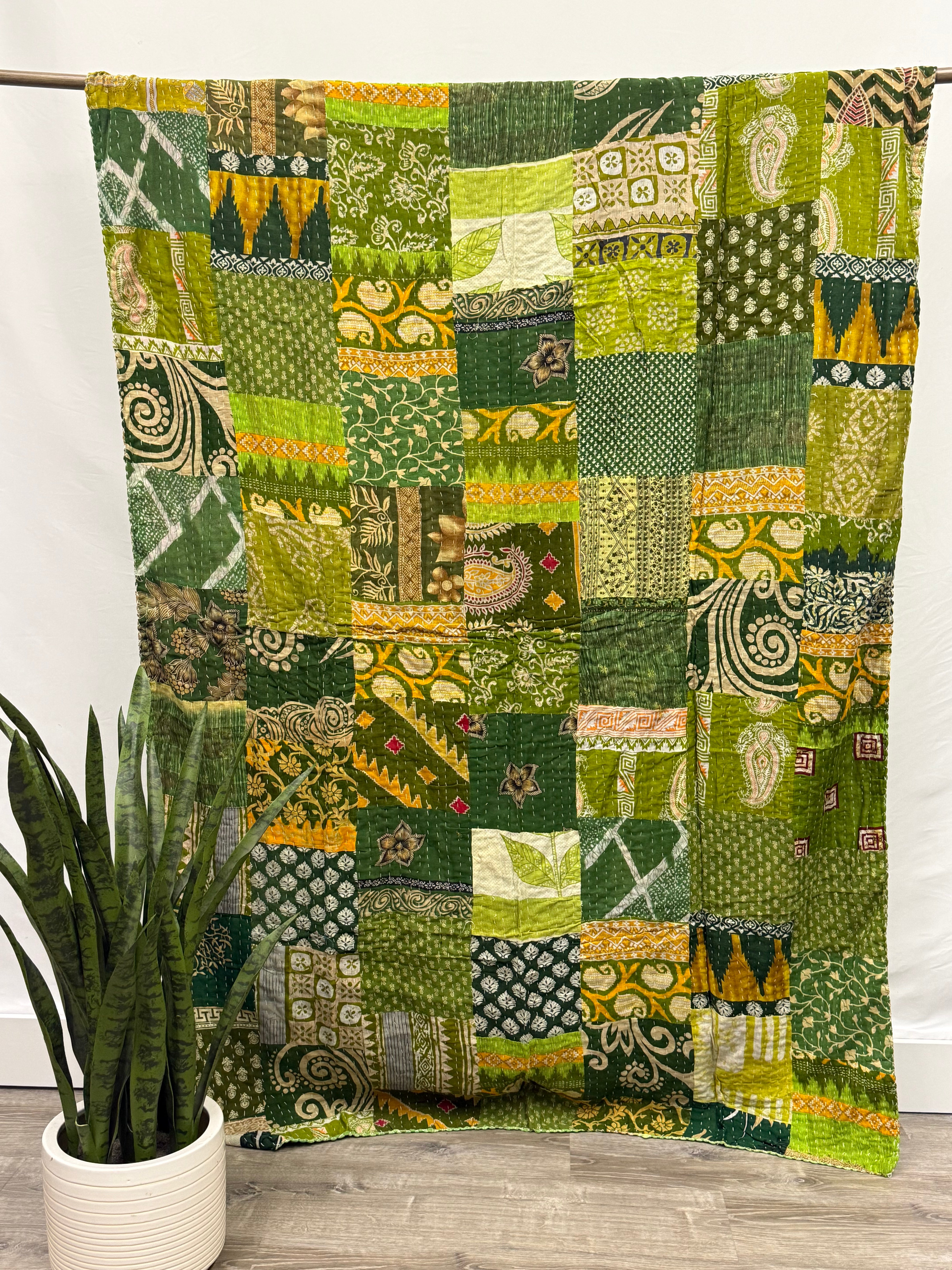 Patchwork Vintage Cotton Kantha Quilt - Twin