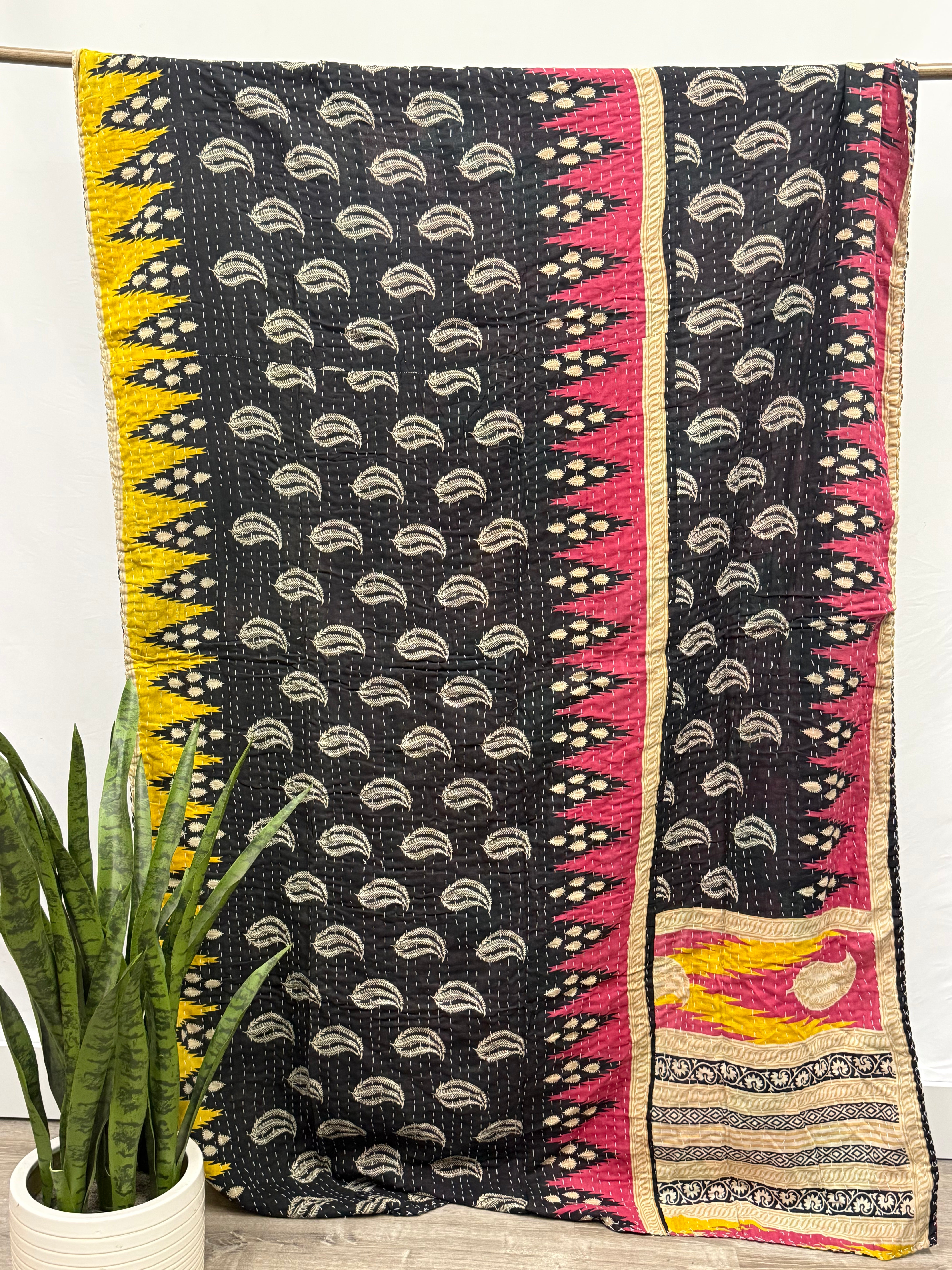 Patchwork Vintage Cotton Kantha Quilt - Twin