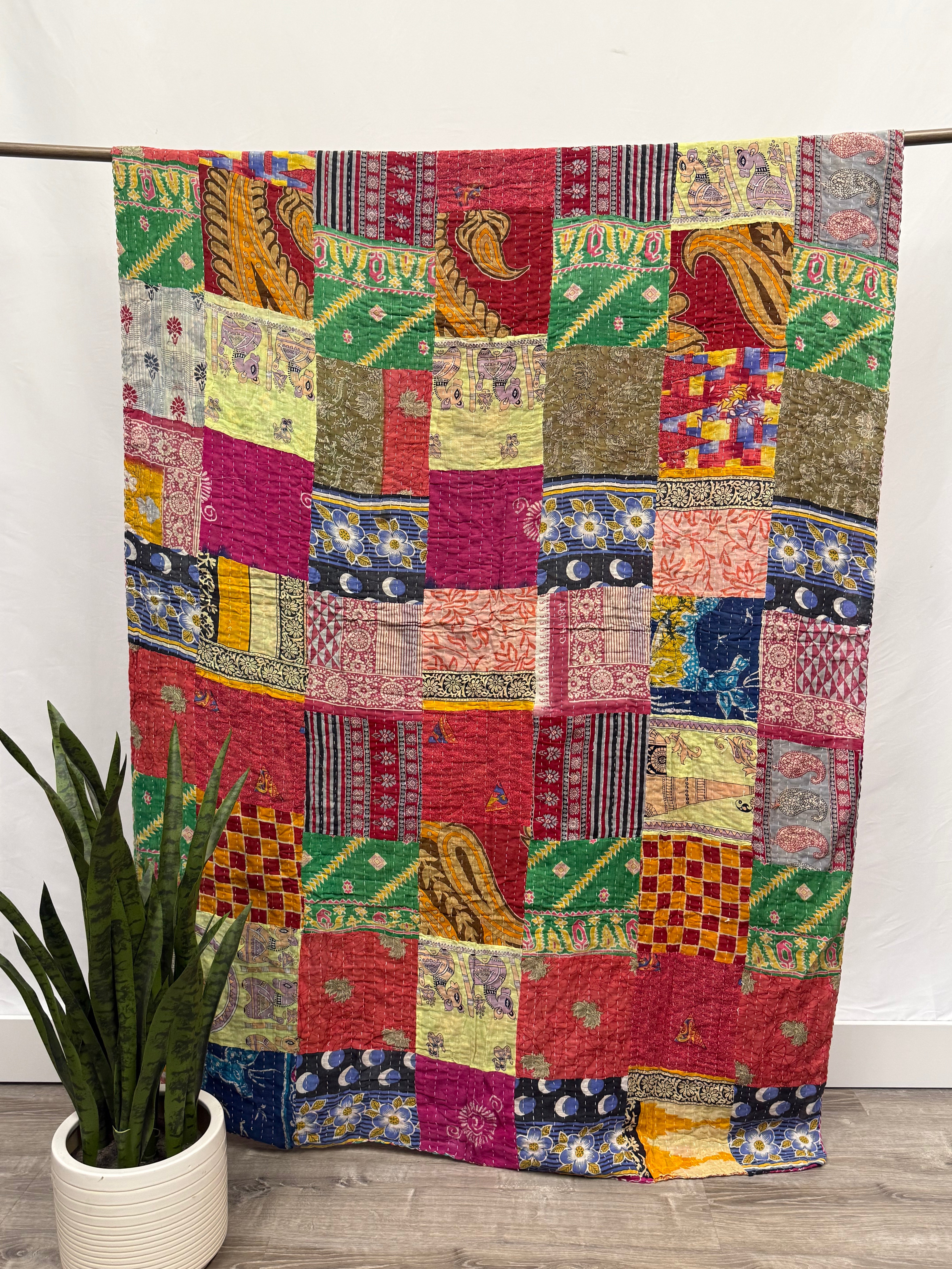 Patchwork Vintage Cotton Kantha Quilt - Twin