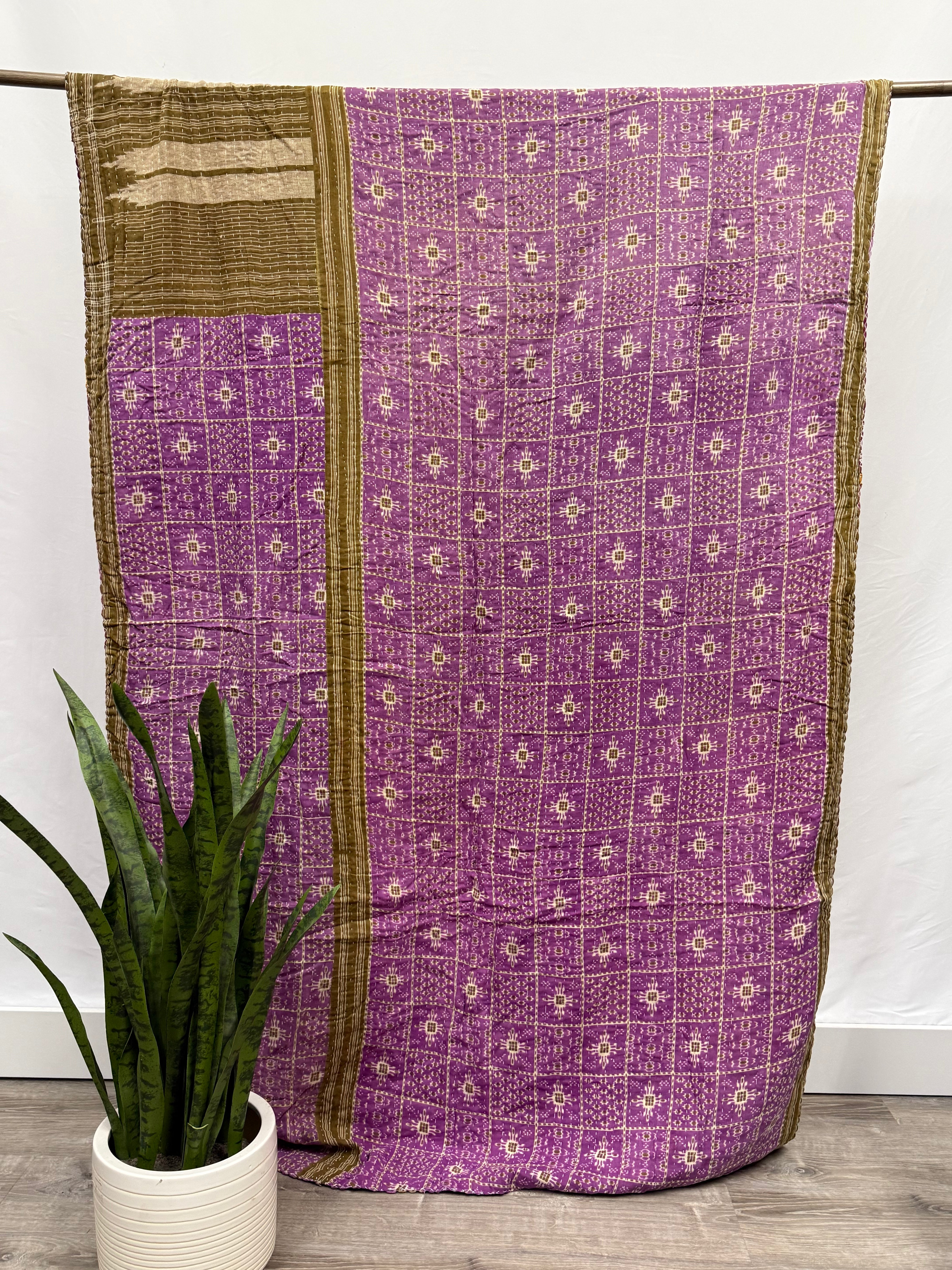 Patchwork Vintage Cotton Kantha Quilt - Twin