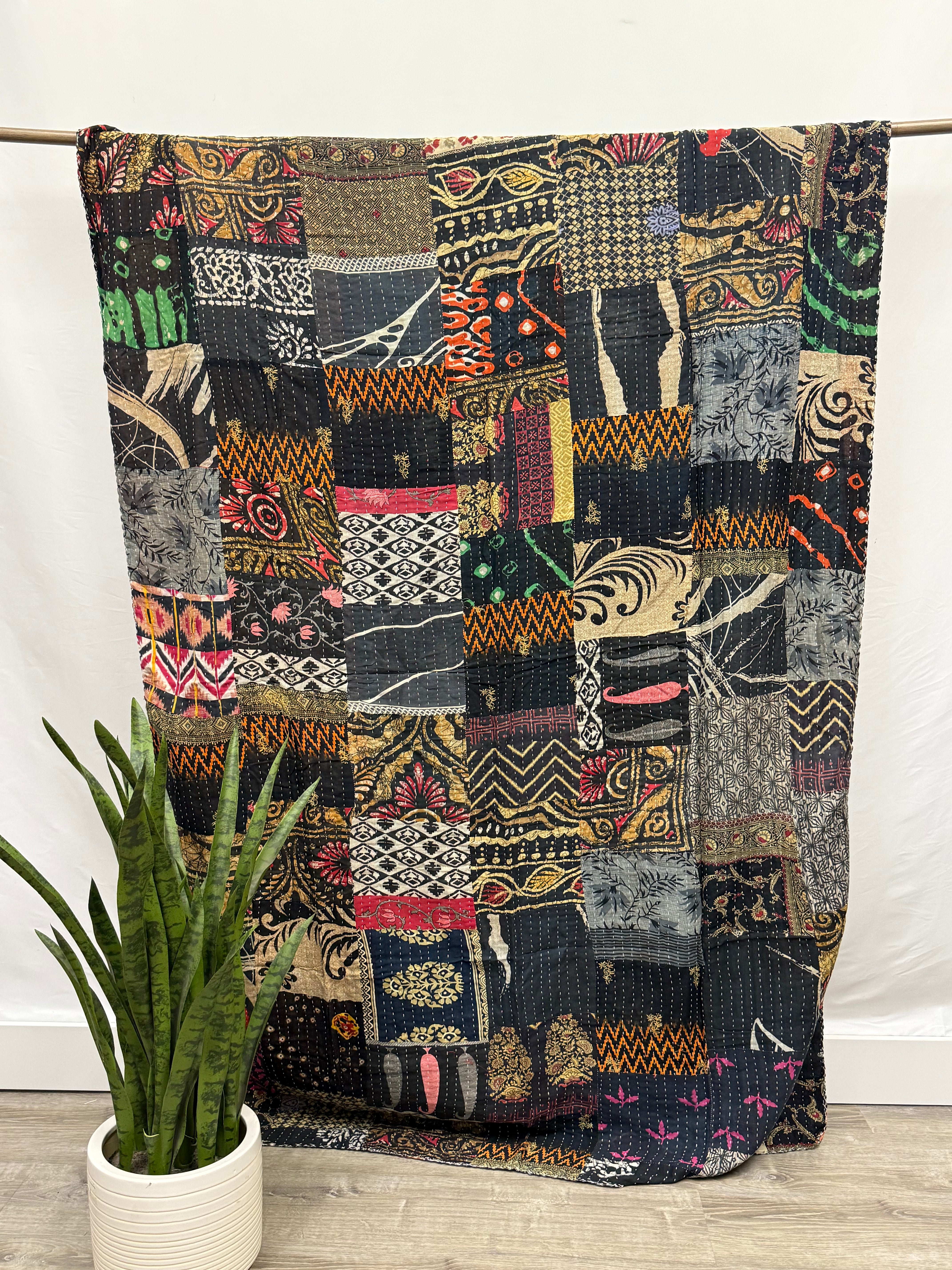 Patchwork Vintage Cotton Kantha Quilt - Twin