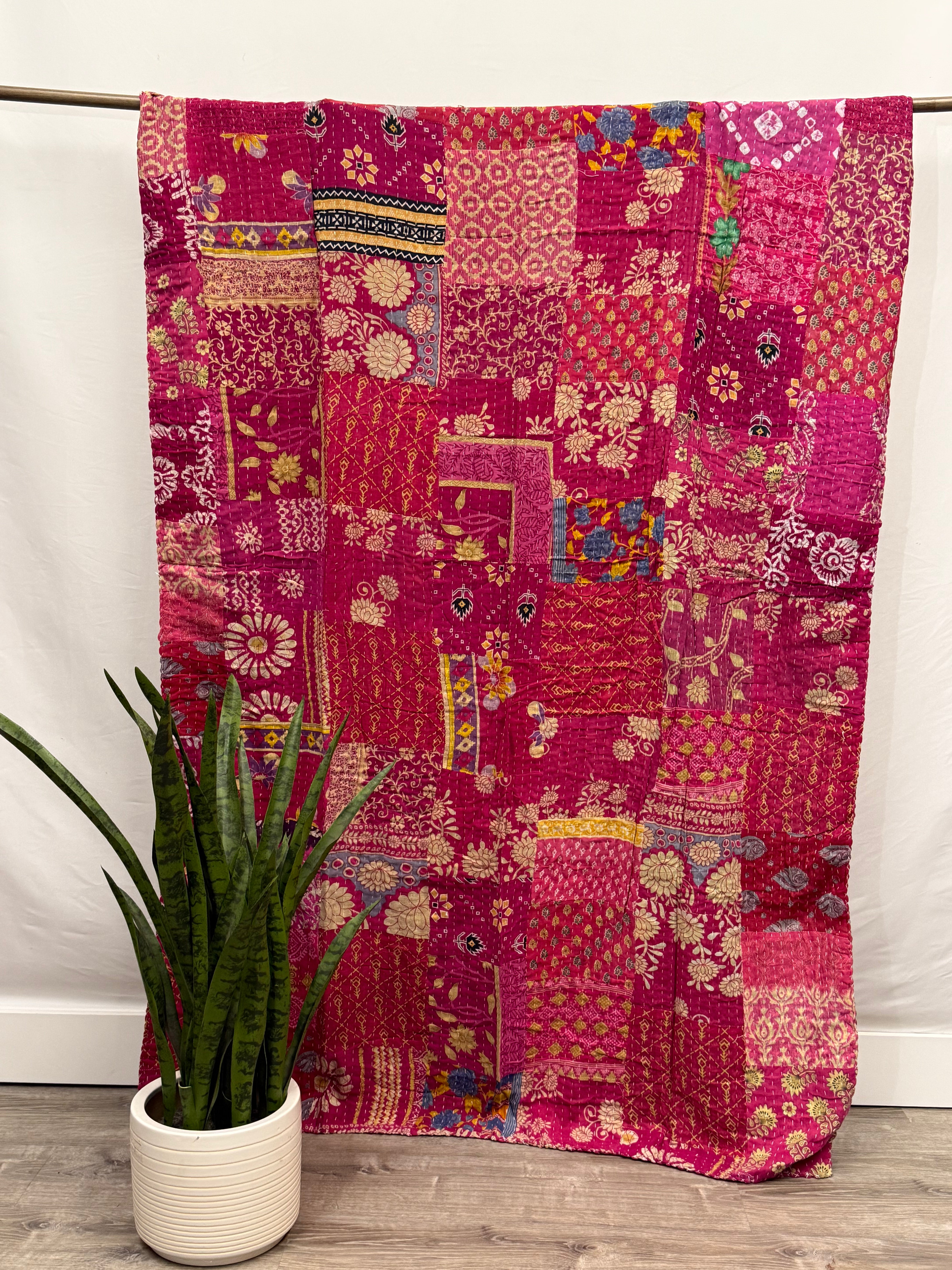 Patchwork Vintage Cotton Kantha Quilt - Twin