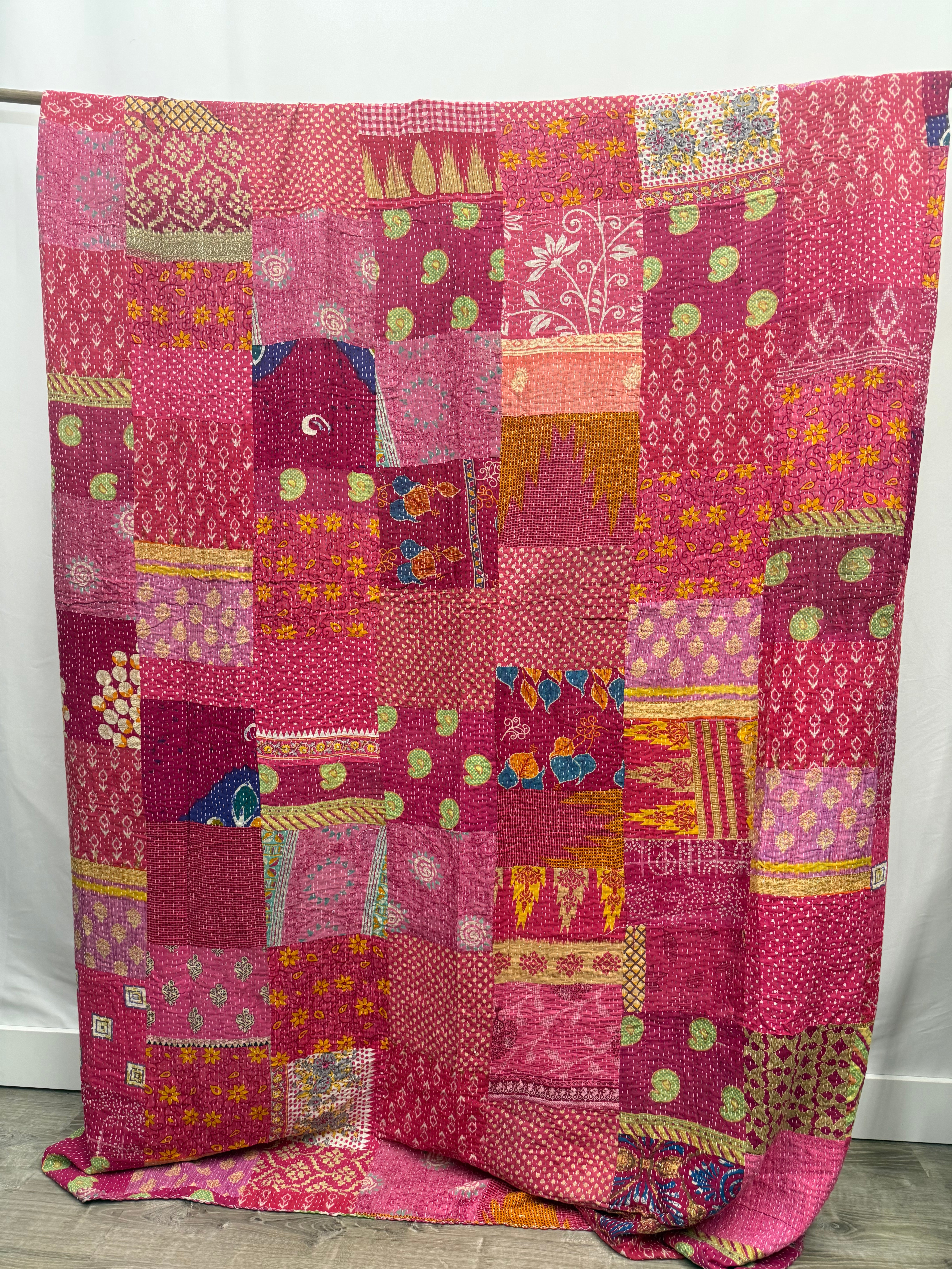 Patchwork Vintage Cotton Kantha Quilt - Queen