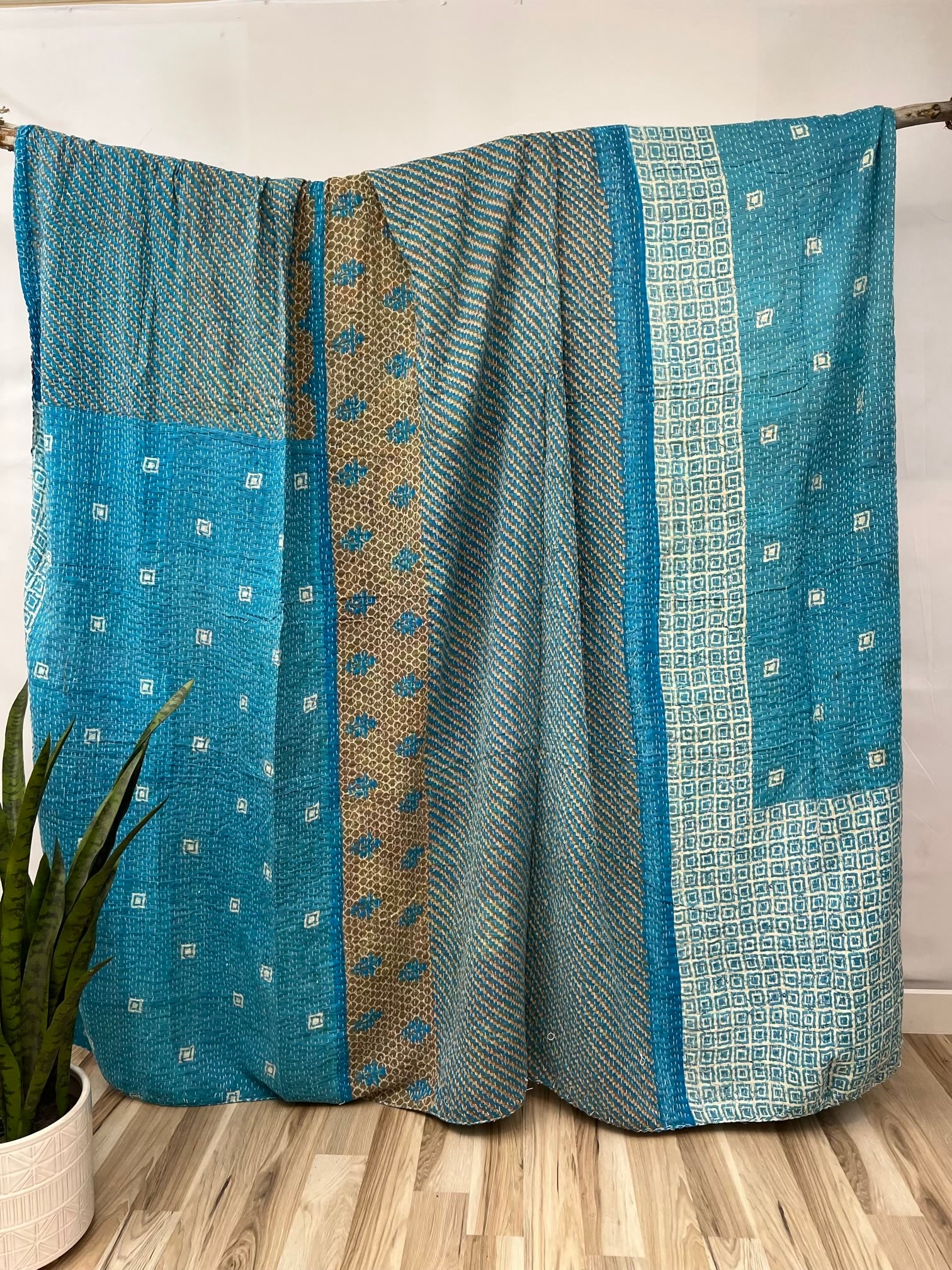 Patchwork Cotton Kantha Quilt King