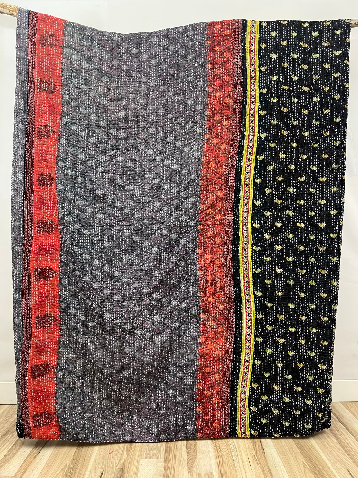 Patchwork Vintage Cotton Kantha Quilt - Queen