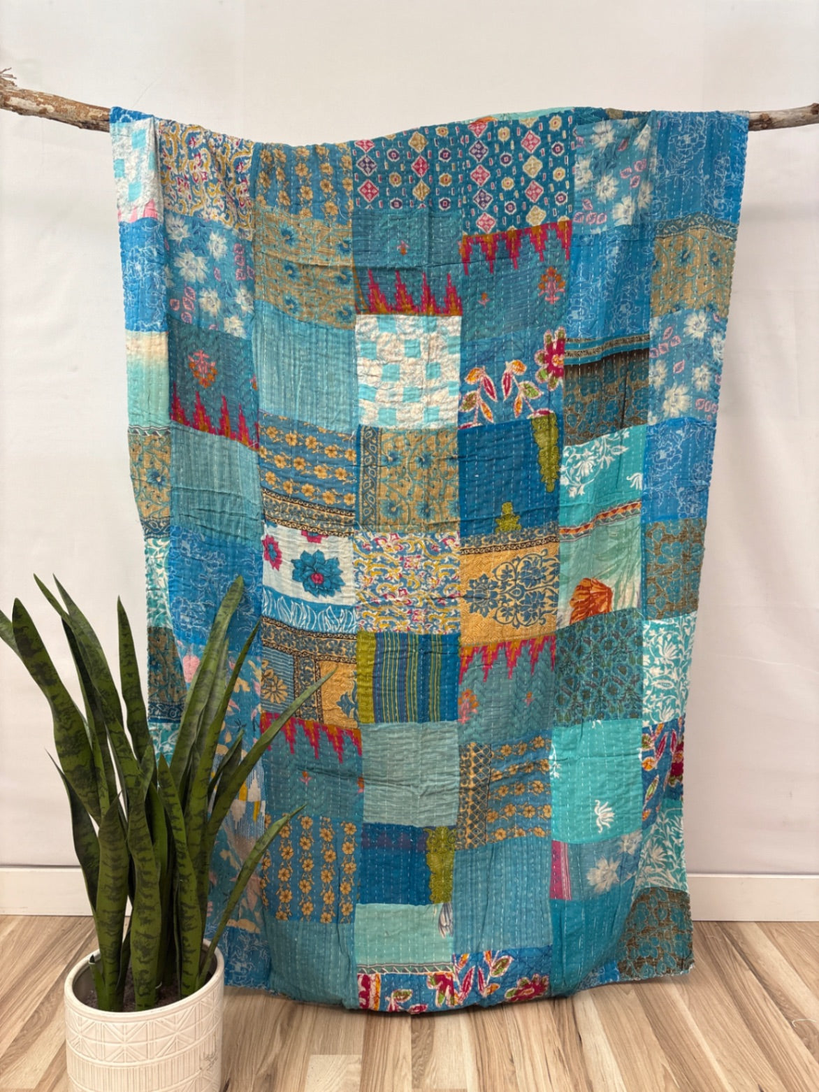 Patchwork Vintage Cotton Kantha Quilt - Twin