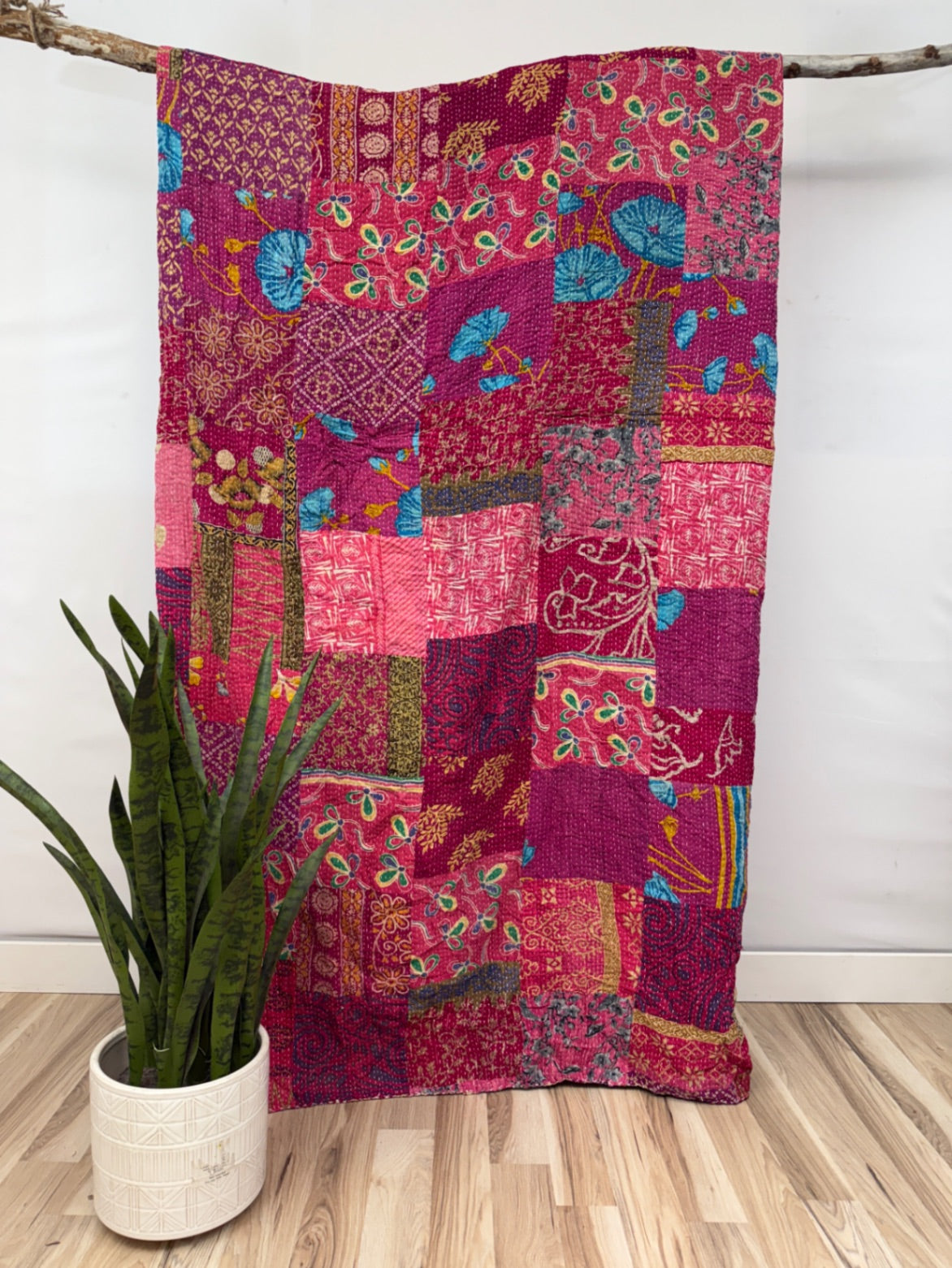 Patchwork Vintage Cotton Kantha Quilt - Queen