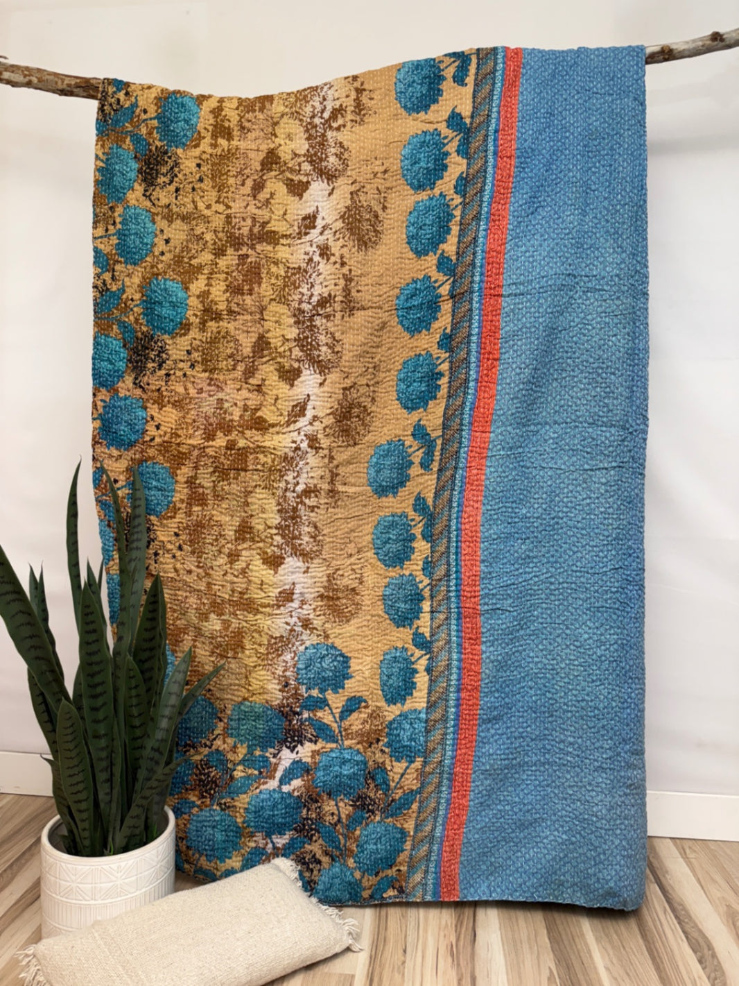 Patchwork Vintage Cotton Kantha Quilt - Queen