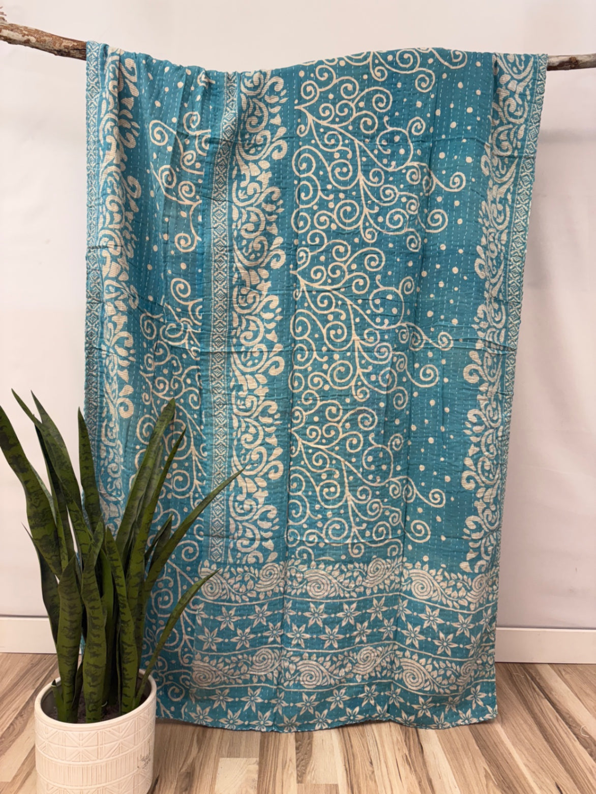 Patchwork Vintage Cotton Kantha Quilt - Twin