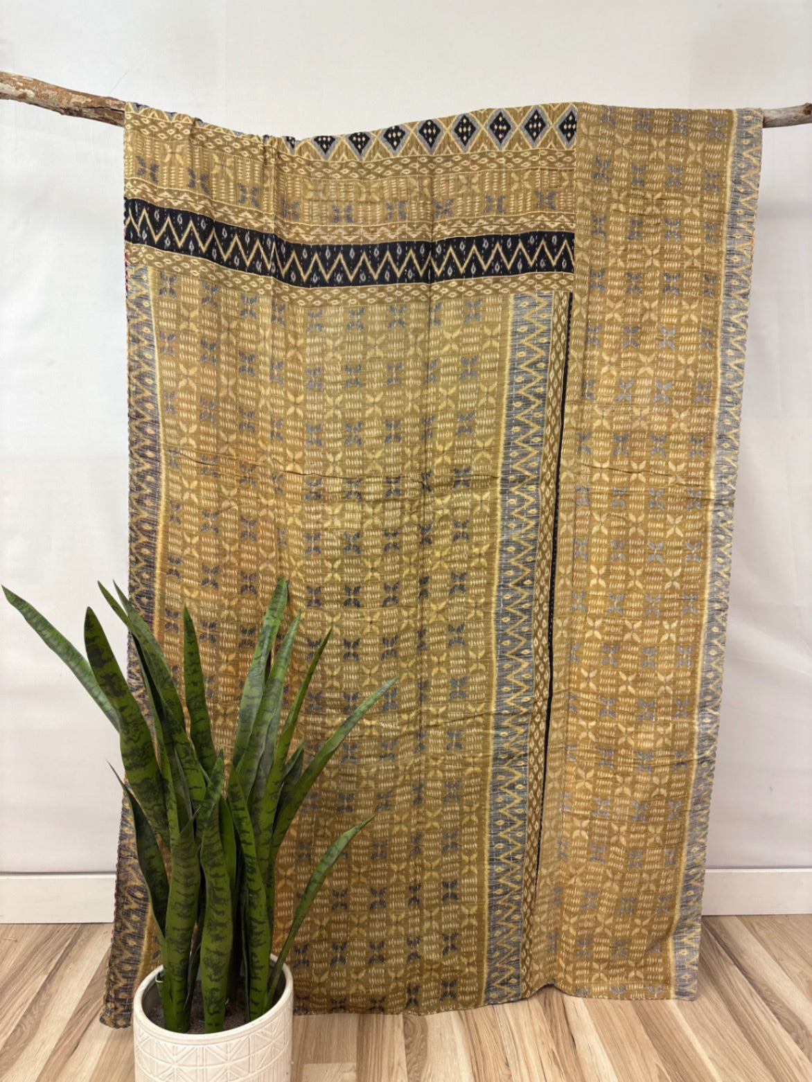 Vintage Cotton Kantha Quilt - Twin