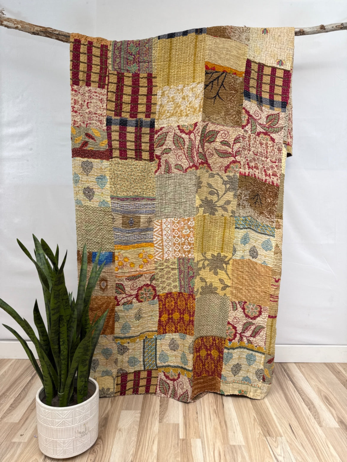 Patchwork Vintage Cotton Kantha Quilt - Queen