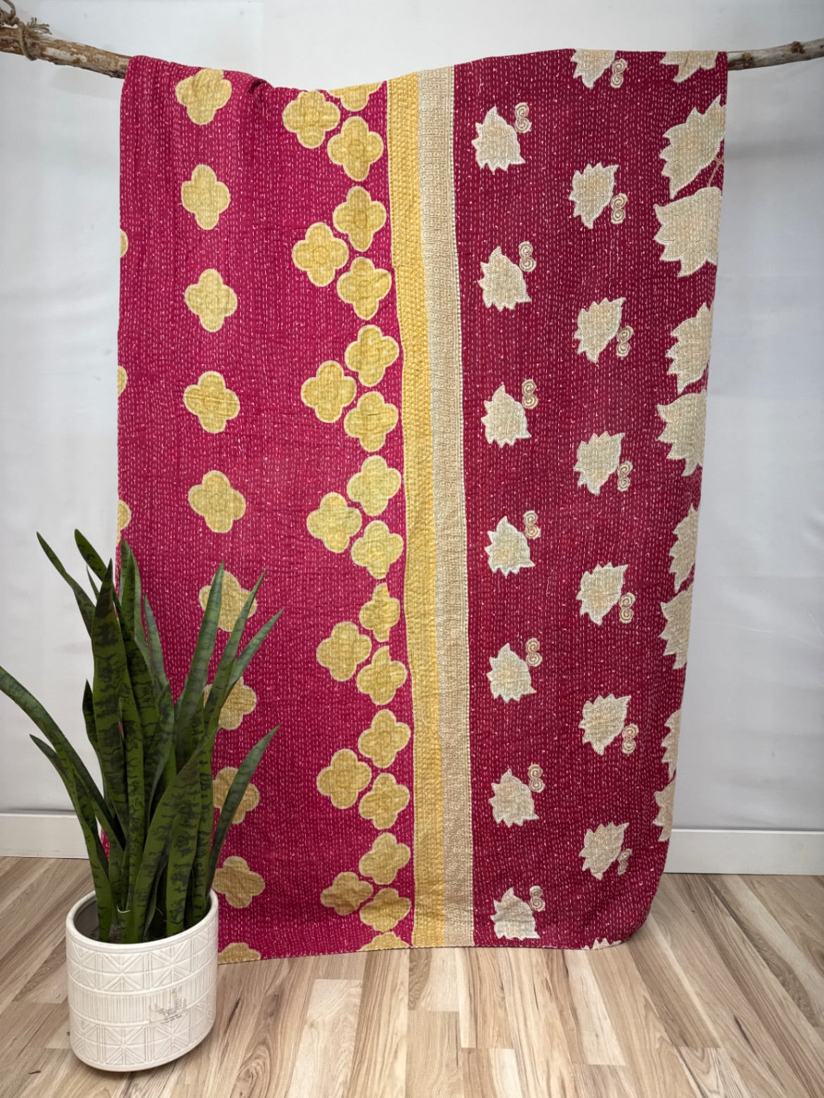 Patchwork Vintage Cotton Kantha Quilt - Queen