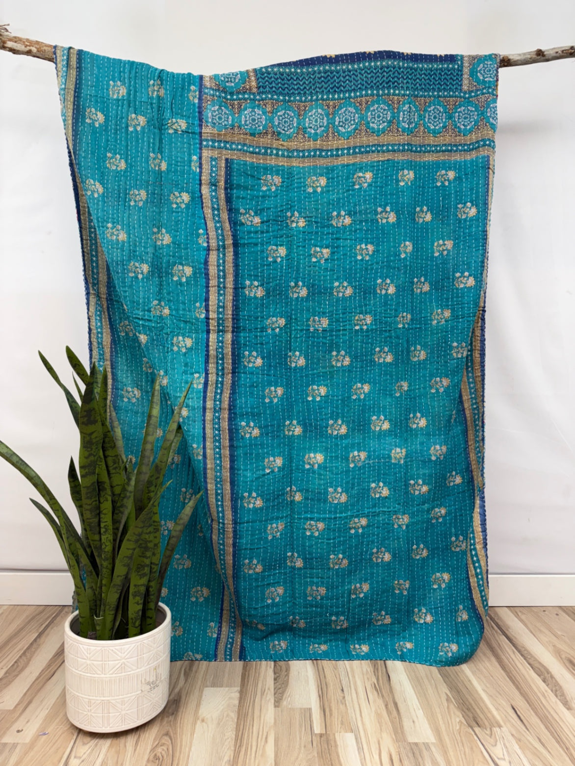 Patchwork Vintage Cotton Kantha Quilt - Twin