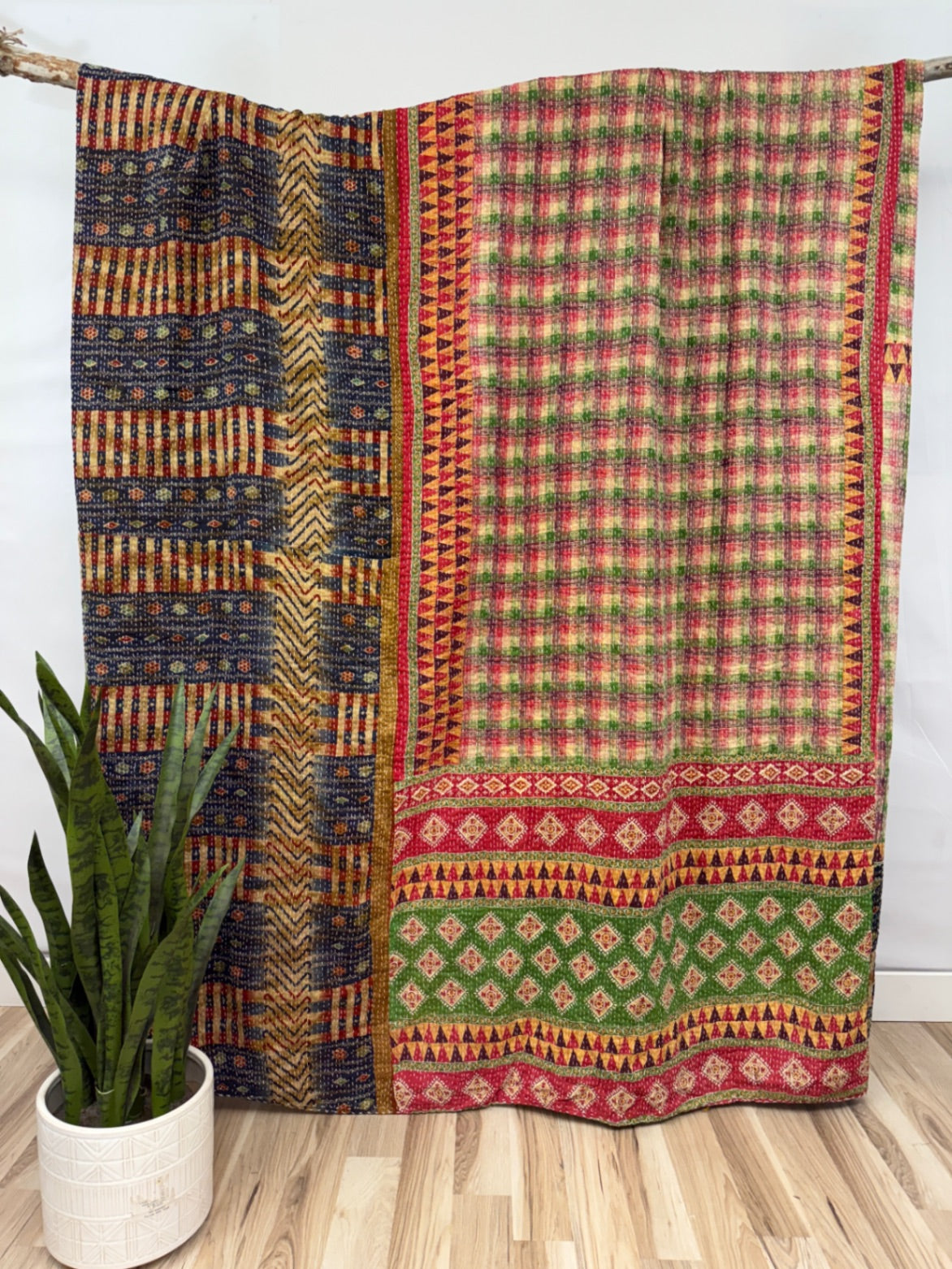Patchwork Vintage Cotton Kantha Quilt - Queen