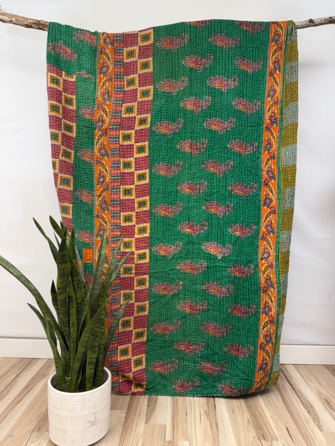 Patchwork Vintage Cotton Kantha Quilt - Queen