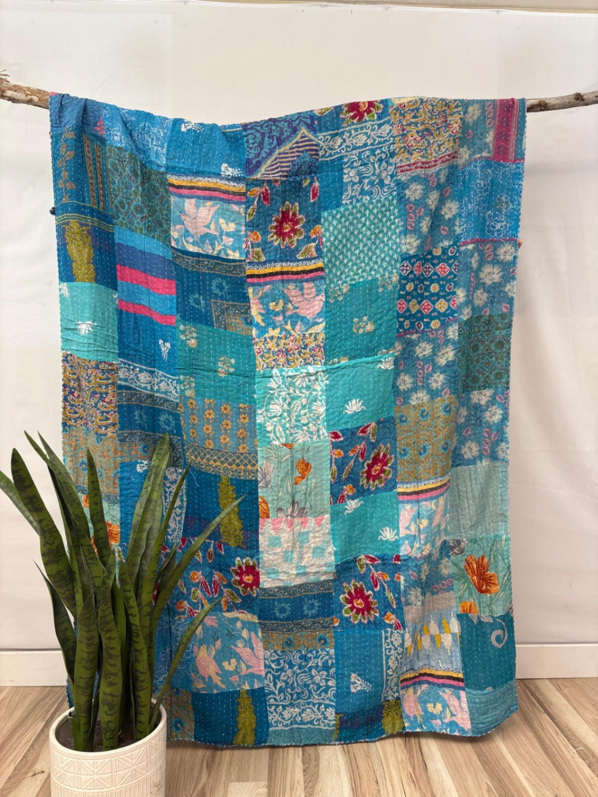 Patchwork Vintage Cotton Kantha Quilt - Twin